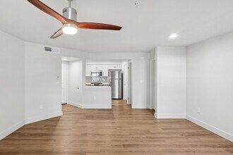 Calista in Scottsdale, AZ - Building Photo - Building Photo