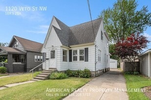 1120 Veto St NW in Grand Rapids, MI - Building Photo