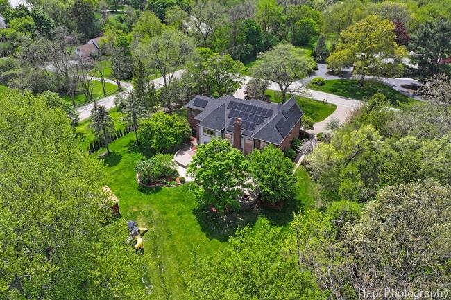 1400 Banbury Rd in Inverness, IL - Building Photo - Building Photo