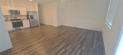 1511 Vernon Blvd in Decatur, GA - Foto de edificio - Building Photo