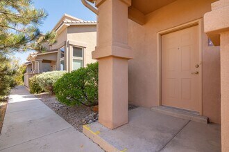 4528 Santa Elena St in Santa Fe, NM - Building Photo - Building Photo