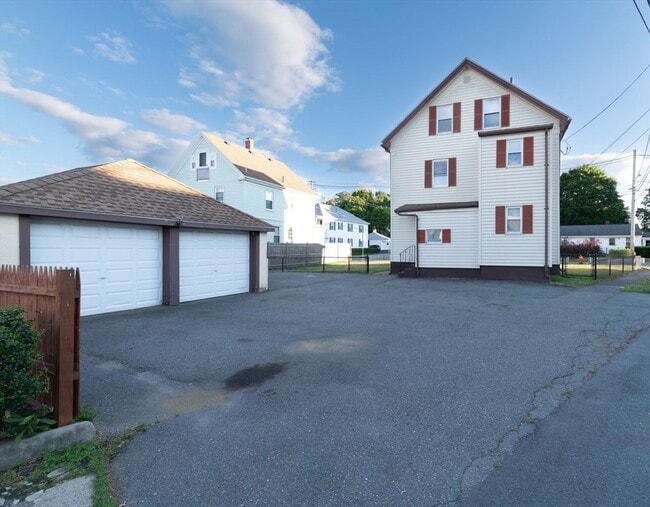 property at 39 County St