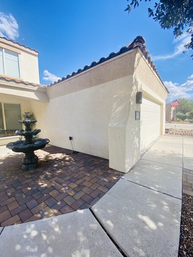 9318 N Desert Monsoon Pl in Tucson, AZ - Foto de edificio - Building Photo