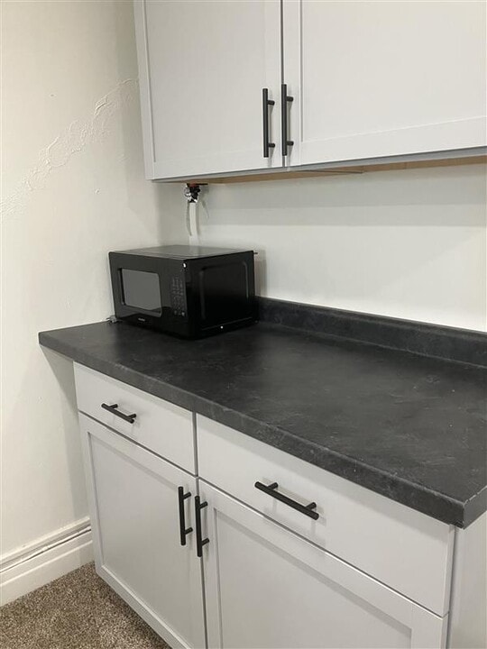 16 W Busse Ave in Mount Prospect, IL - Building Photo