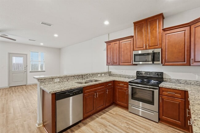 property at 630-634 Magnolia Bend