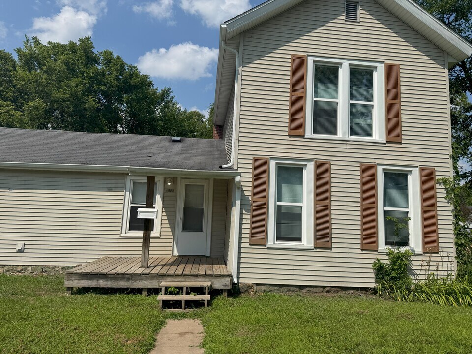 812 Chippewa St in Eau Claire, WI - Foto de edificio
