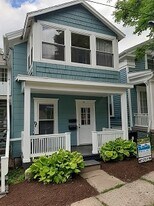 222 Pleasant St, Unit 1