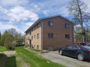 9 Marvin St in Deposit, NY - Foto de edificio - Building Photo