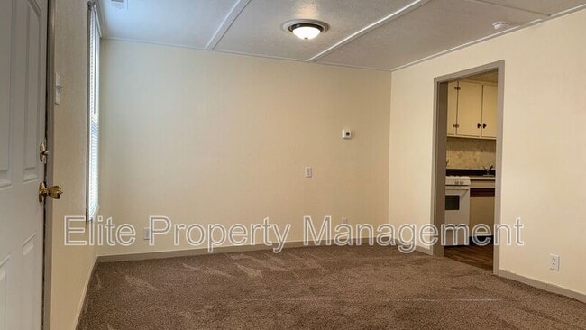 2727 Santa Fe Dr in Pueblo, CO - Building Photo - Building Photo