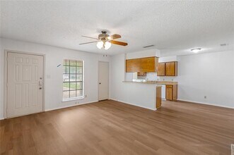 420 Claire Ct in Arlington, TX - Building Photo - Building Photo