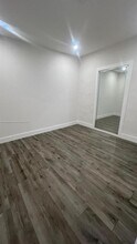 7556 S Waterway Dr in Miami, FL - Building Photo - Building Photo