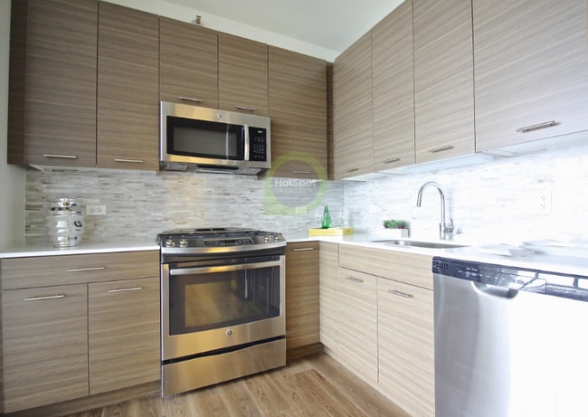 property at 343 W Chestnut St