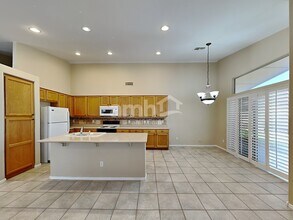 7462 W Mohawk Ln in Glendale, AZ - Foto de edificio - Building Photo