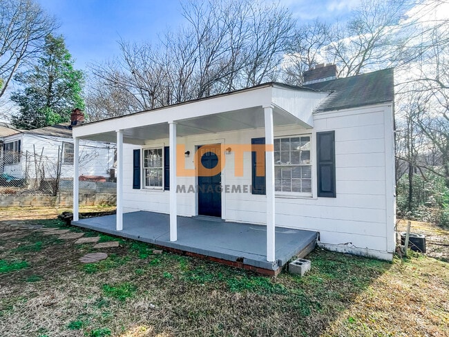 10 Lowndes Ave in Greenville, SC - Building Photo - Building Photo