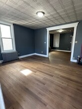 42 N Chestnut St in Palmyra, PA - Building Photo - Building Photo