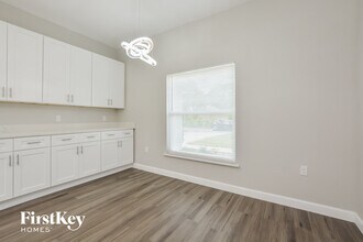 1175 Adams St in Longwood, FL - Foto de edificio - Building Photo