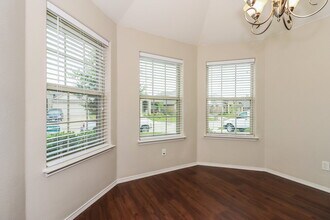 11929 Long Stone Dr in Burleson, TX - Building Photo - Building Photo