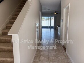 7079 Woodchase Glen Dr in Riverview, FL - Building Photo - Building Photo