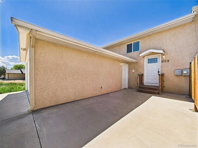 939 S Sweetwater Dr in Pueblo West, CO - Building Photo - Building Photo