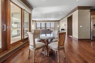 501 Samuels Ave in Fort Worth, TX - Foto de edificio - Building Photo