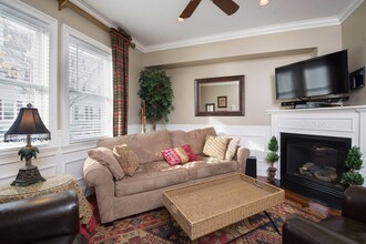160 O St, Unit 2 in Boston, MA - Building Photo - Building Photo