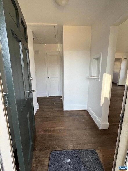 1545 Rugby Ave in Charlottesville, VA - Foto de edificio - Building Photo