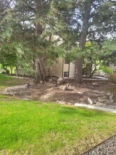 303 Gage Blvd in Richland, WA - Foto de edificio - Building Photo