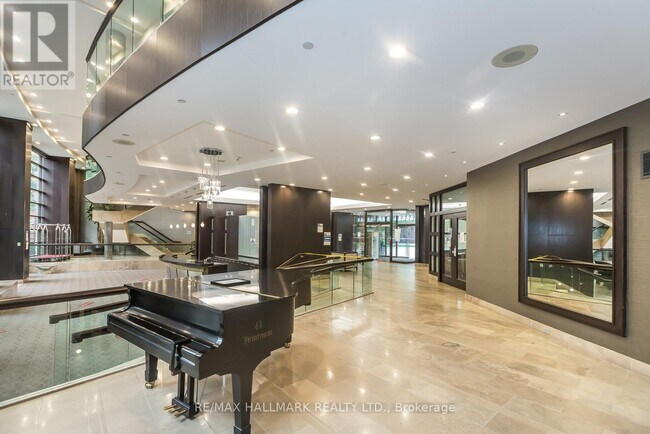 33 Sheppard Ave E in Toronto, ON - Building Photo - Building Photo