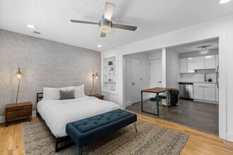 1136 Crescent Ave NE in Atlanta, GA - Building Photo - Building Photo