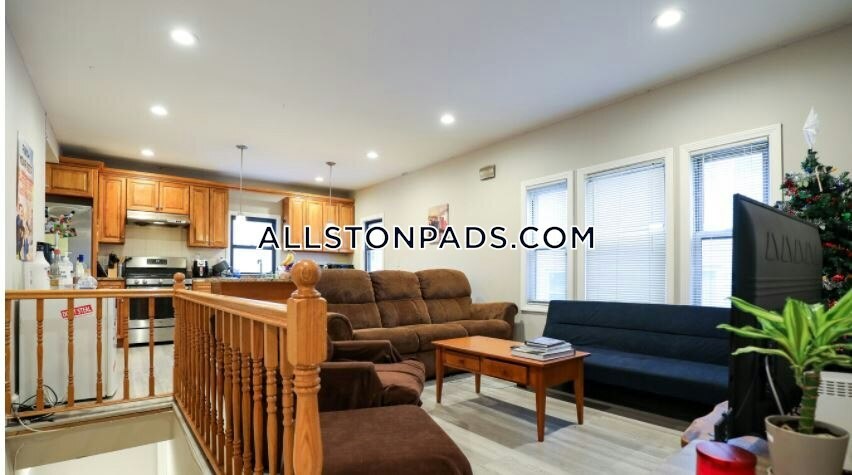 117 Glenville Ave in Boston, MA - Building Photo