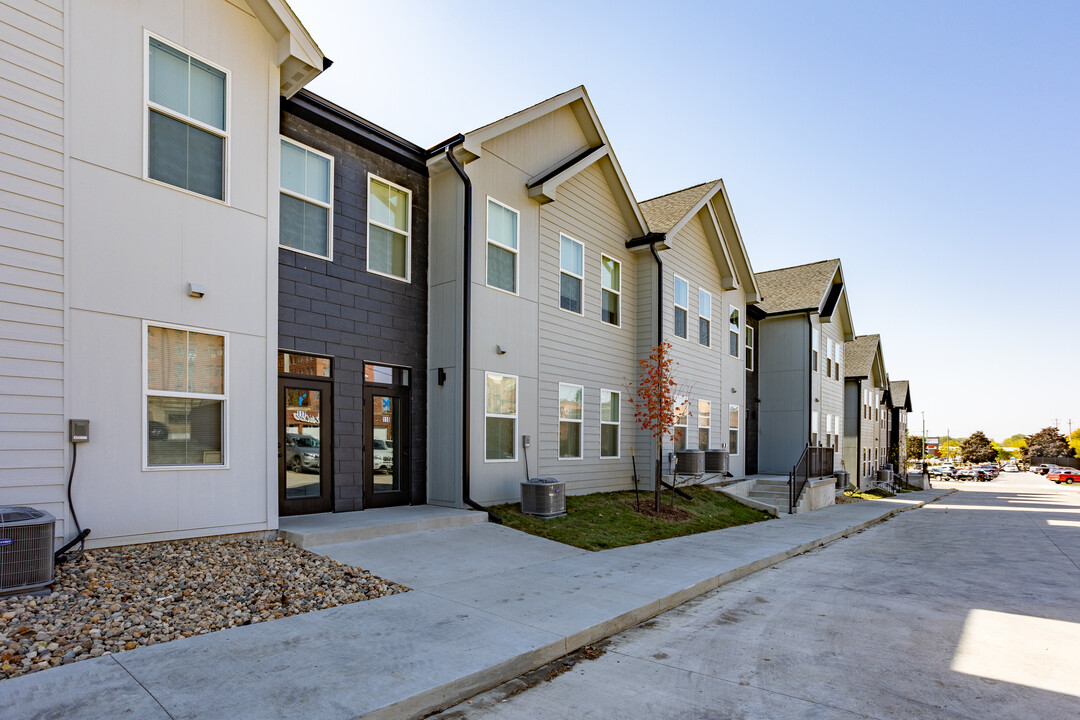 2nd Avenue Rowhomes in Fort Dodge, IA - Building Photo