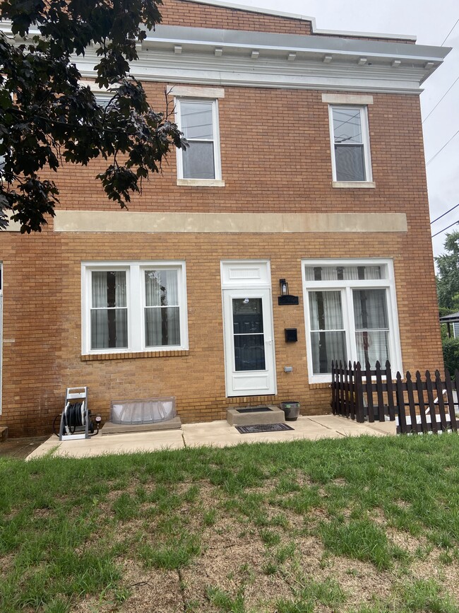2912 Grindon Ave in Baltimore, MD - Building Photo - Building Photo