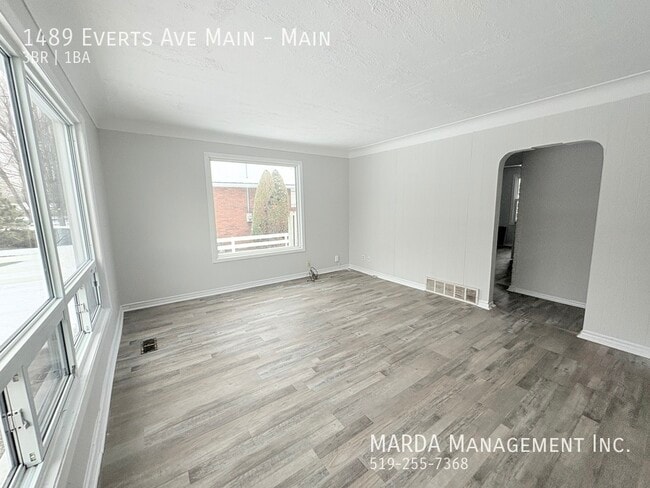 1489 Everts Ave in Windsor, ON - Building Photo - Building Photo