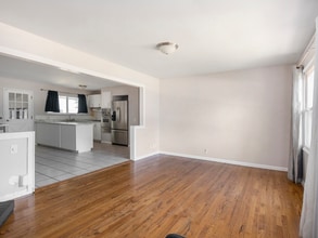 3115 Wellington Dr in Florissant, MO - Building Photo - Building Photo