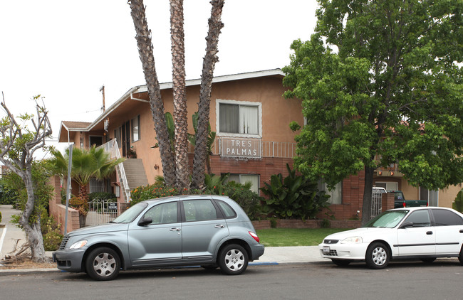 Tres Palmas in San Diego, CA - Building Photo - Building Photo