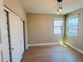 158 Scale in Irvine, CA - Building Photo