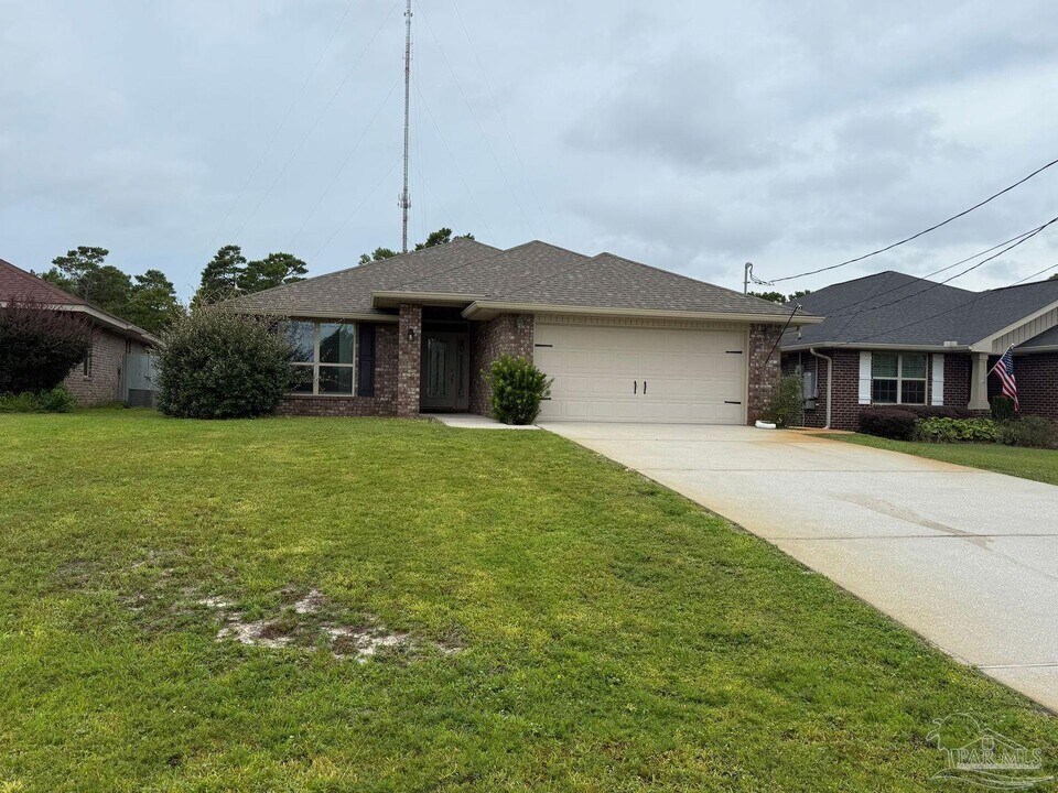 1873 Natures Way in Gulf Breeze, FL - Building Photo