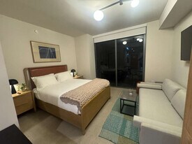 11 NE 6th St, Unit SI ID1373690P in Miami, FL - Building Photo