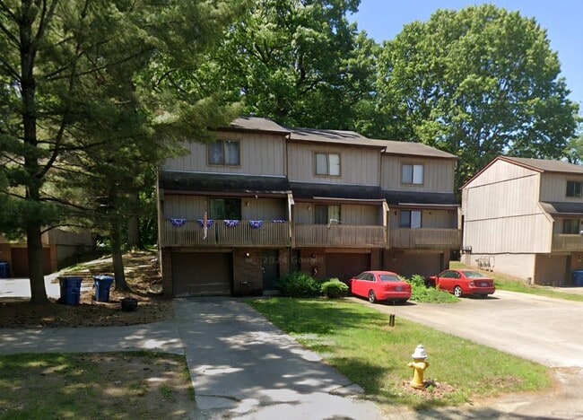 624 Portage Lakes Dr