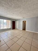 8139 Helston Dr in Jacksonville, FL - Building Photo - Building Photo