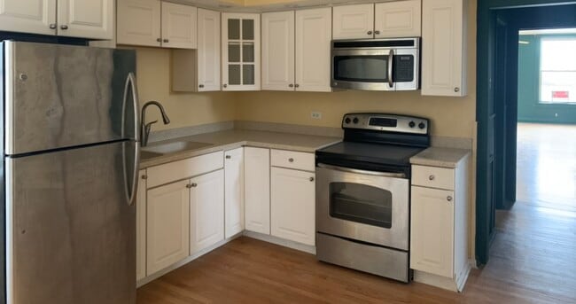 701 W Hillgrove Ave, Unit 1-A in La Grange, IL - Foto de edificio - Building Photo