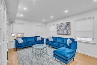 109 Liberty Bell Rd in Toms River, NJ - Building Photo - Building Photo