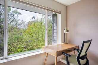 4740 21st Ave NE, Unit SI FL1-ID1013 in Seattle, WA - Building Photo - Building Photo