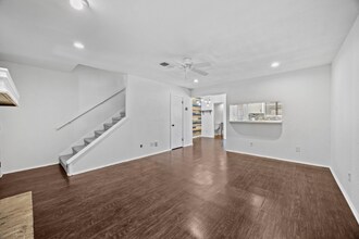 802 Banister Ln in Austin, TX - Building Photo - Building Photo