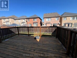 23 Grayleaf Dr in Whitchurch-Stouffville, ON - Building Photo - Building Photo