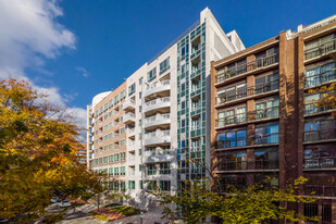 Joud Residence in Washington, DC - Foto de edificio - Building Photo