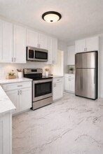 211 N Vendome St in Los Angeles, CA - Foto de edificio - Building Photo