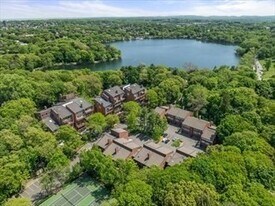 241 Perkins St in Boston, MA - Building Photo