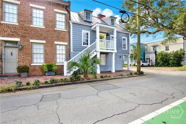 38 Price St in Savannah, GA - Building Photo - Building Photo