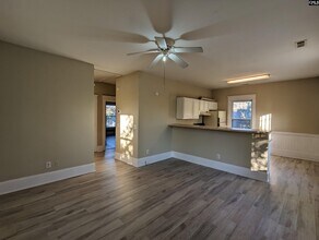 3121 Rosewood Dr in Columbia, SC - Building Photo - Building Photo